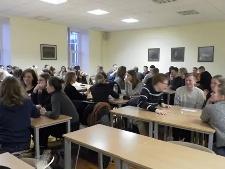 „JJG Protų kovos“ – Alumnai grįžo su trenksmu!